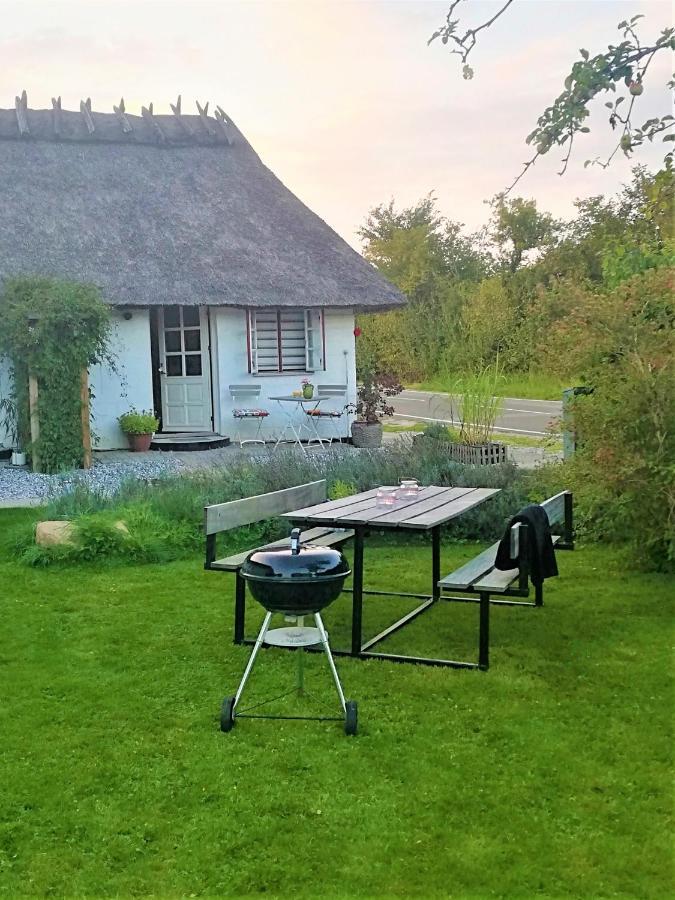 The Whispering Apple Garden Retreat Appartement Morud Buitenkant foto